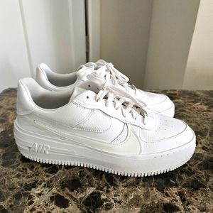 Nike Women's Air Force One 1 PLT.AF.ORM AF1 Platform Shoes summit White SIZE 10
